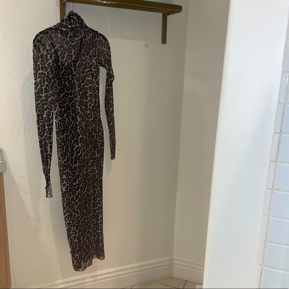 Leopard print body con maxi dress